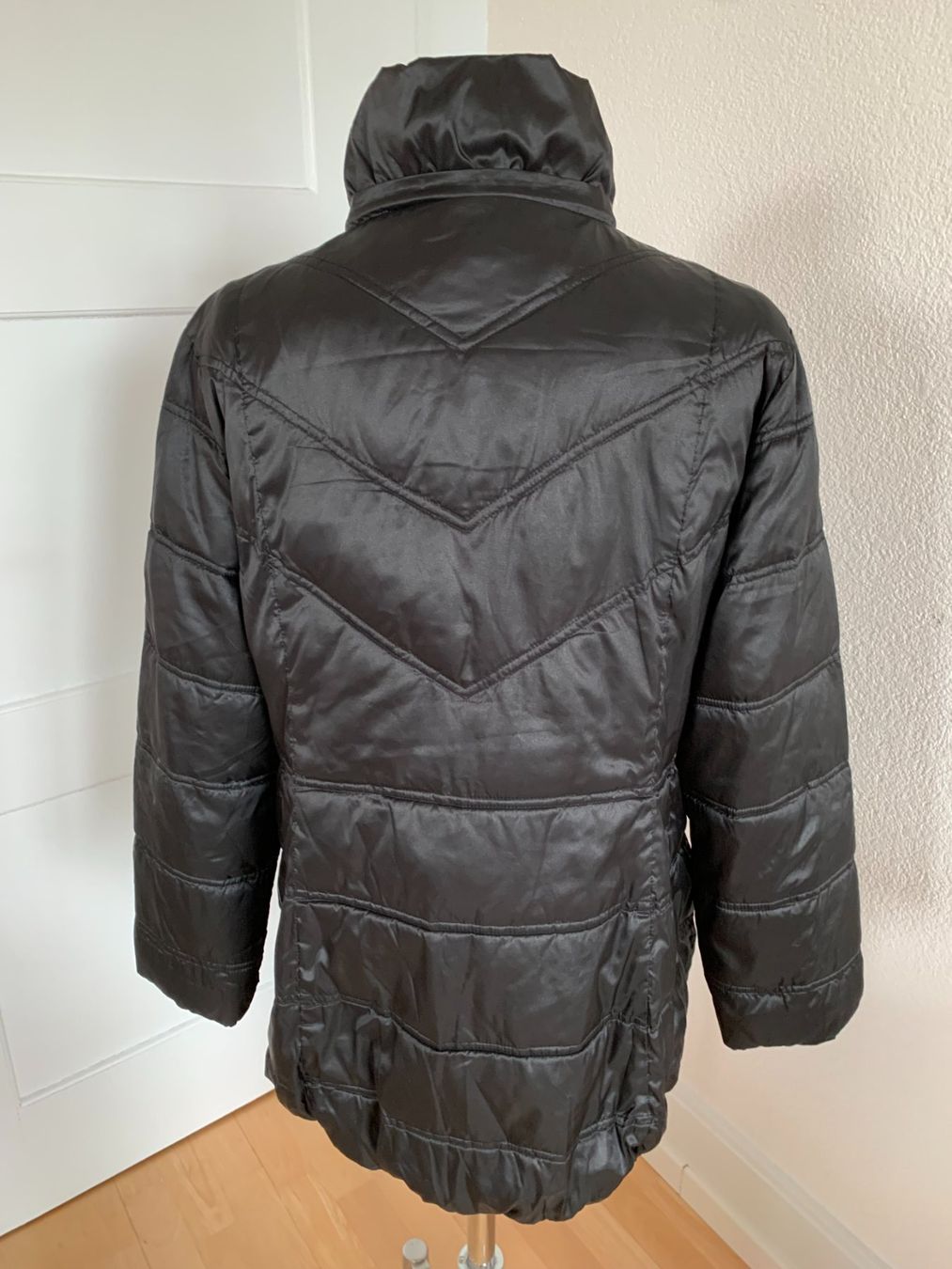 Giacche: elena miro Damen Jacke, Gr. 44, Schwarz – Usato da Worb venduto da farben20zauber 3