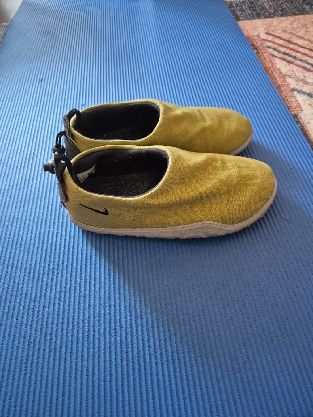 Nike Herrenschuhe: Schuhe Unisex von Nike – Gebraucht aus Wettingen von mas_8829
