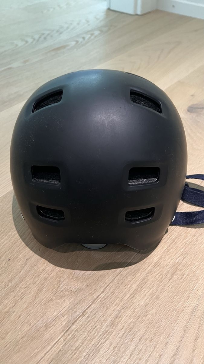 Oxelo Caschi: Oxelo Scater Helm 55-59 cm – Usato da Böckten venduto da Yvonne70 3