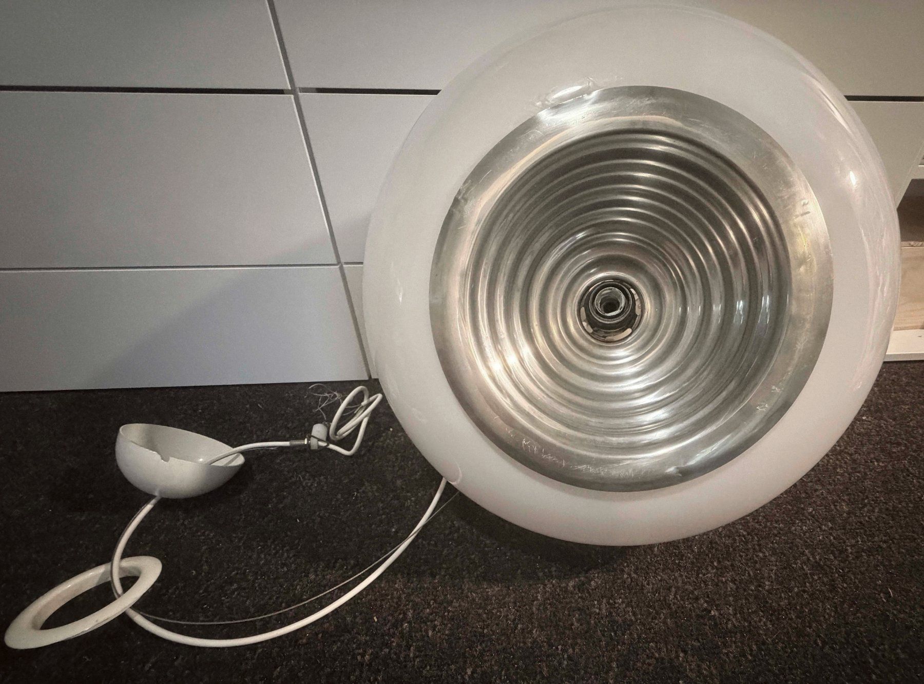 Flos Lustres & lampes de plafonds: FLOS "Black & White" Pendelleuchte, Design 1965, Space Age – D'occasion à Wabern par pantener 6