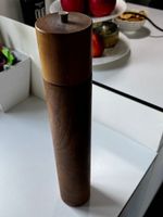 Edle extra grosse Pfeffermühle in Nussbaum Holz, 40cm Höhe