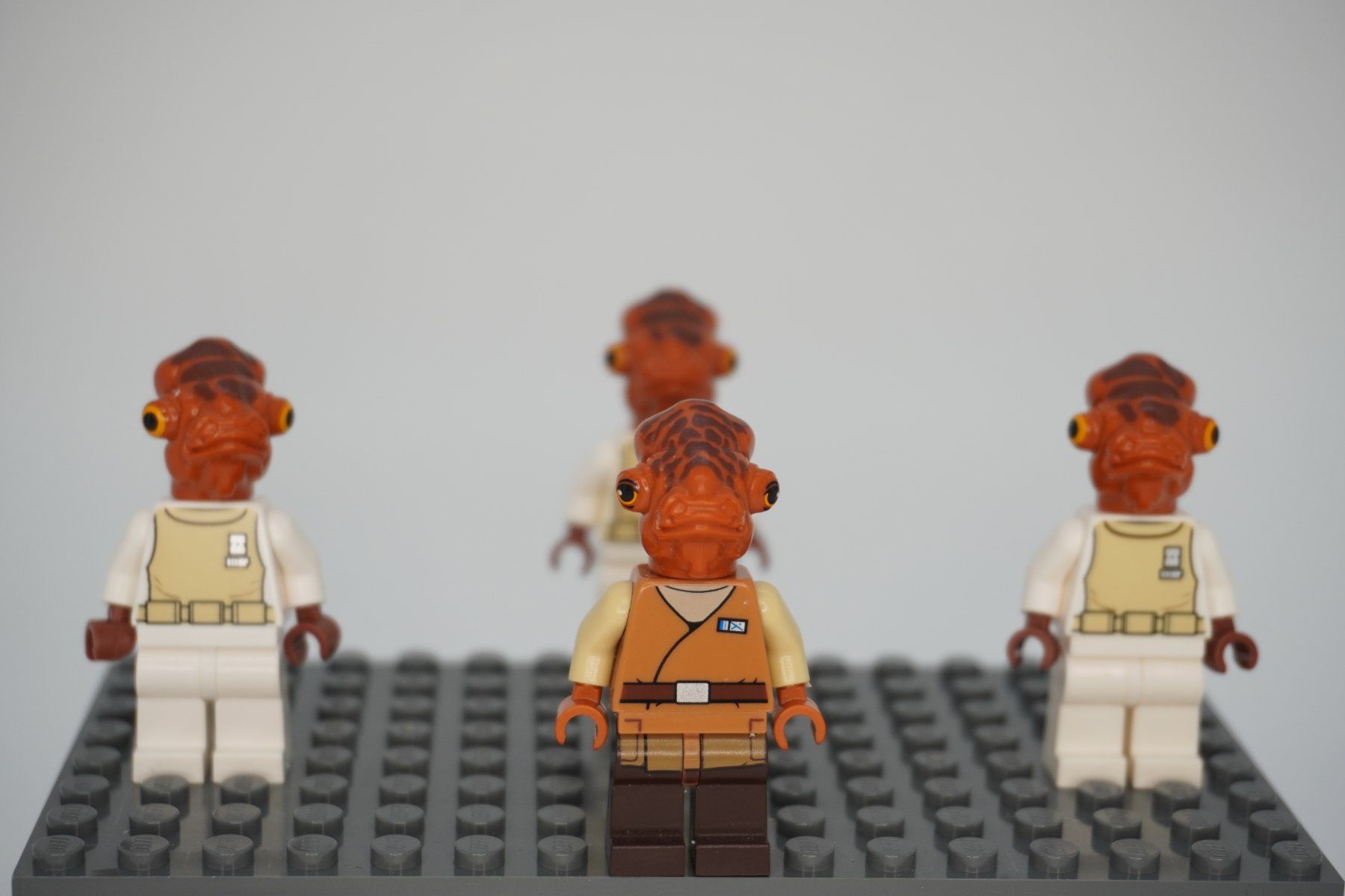 Lego Spielzeuge: Lego Star Wars Admiral Ackbar & 3 Officers Bundle – Gebraucht aus Zürich von PWGrZ