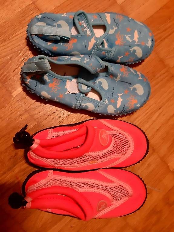 Schuhe für Jungen: Badeschuhe Gr. 28/29 – Gebraucht aus Langendorf von KarinZum