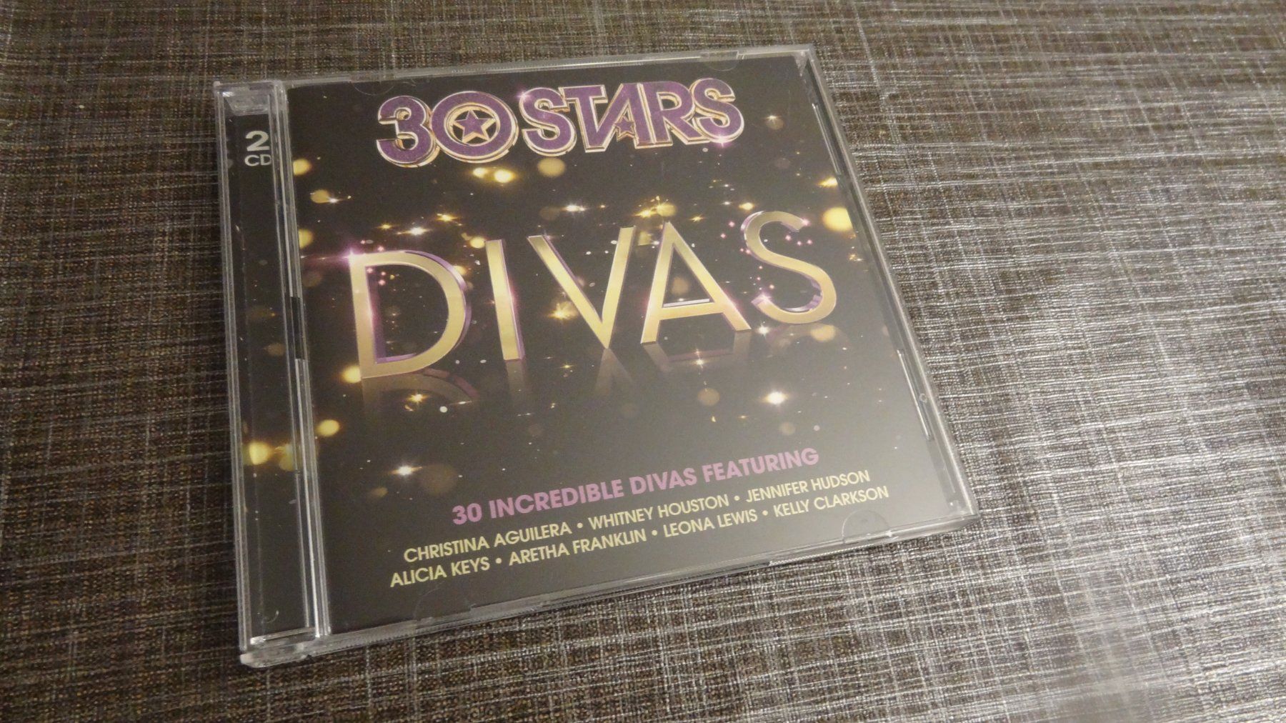 CDs: 30 Stars - Divas CD – Gebraucht aus Olten von Disc-Ausverkauf