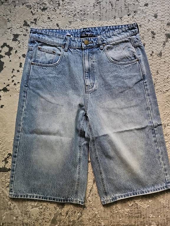 Jeans: DerSchutze kurze Jeans  – Gebraucht aus Burgdorf von erm_6yww 4