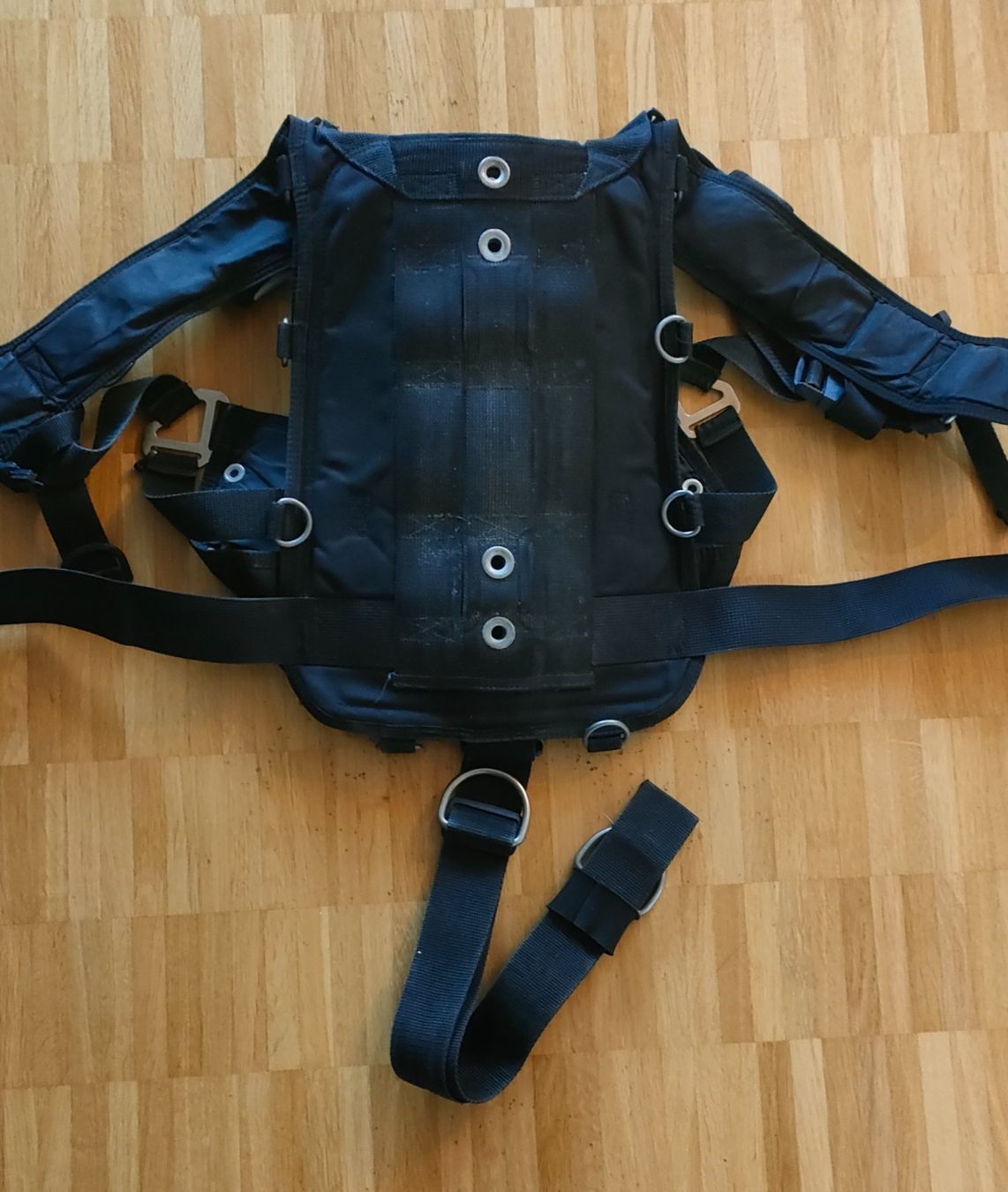 Respiratori & Giubbotti: Apeks komfort Harness – Usato da Thun venduto da fel_s9w7 2