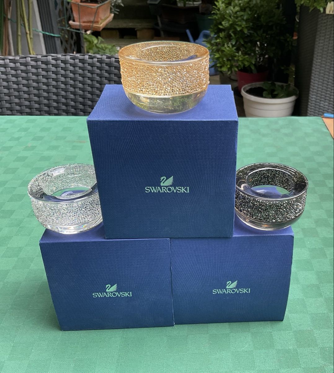 Swarovski Portacandele: 3 ORIGINAL SWAROVSKI TEELICHT HALTER MIT BOX – Nuovo e nell'imballaggio originale da Adlikon b.Regensdorf venduto da Crystaldragon09 2