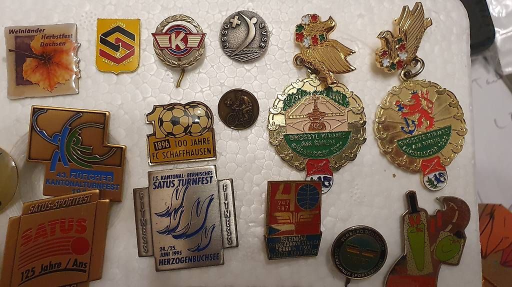 Medaglie: Pin Sammlung – Usato da Dinhard venduto da Xspark