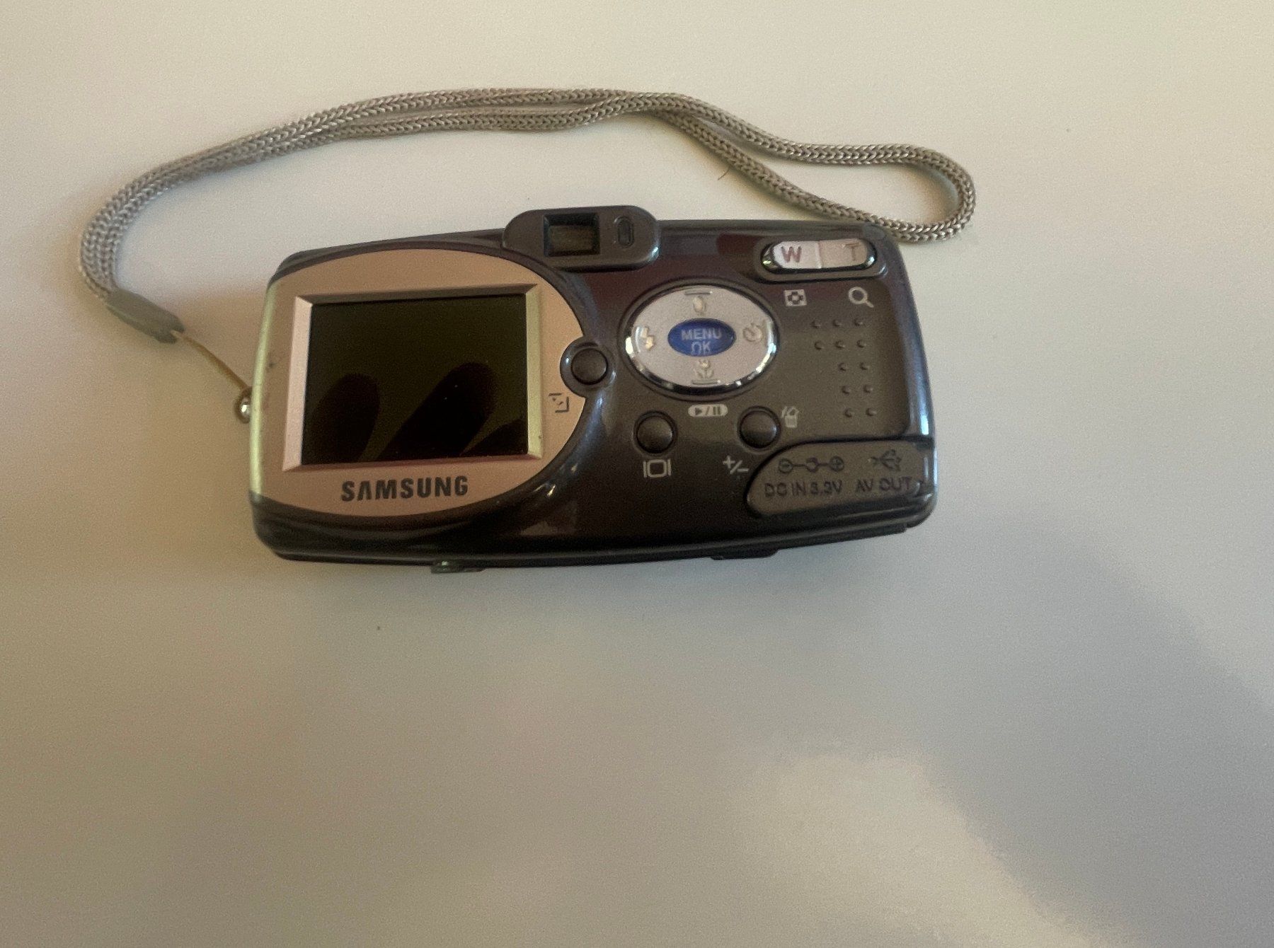 Samsung Fotocamera: Digitalkamera Samsung SBC 1073 3.2 Mêgapixel – Usato da Baden venduto da Smartin8 3