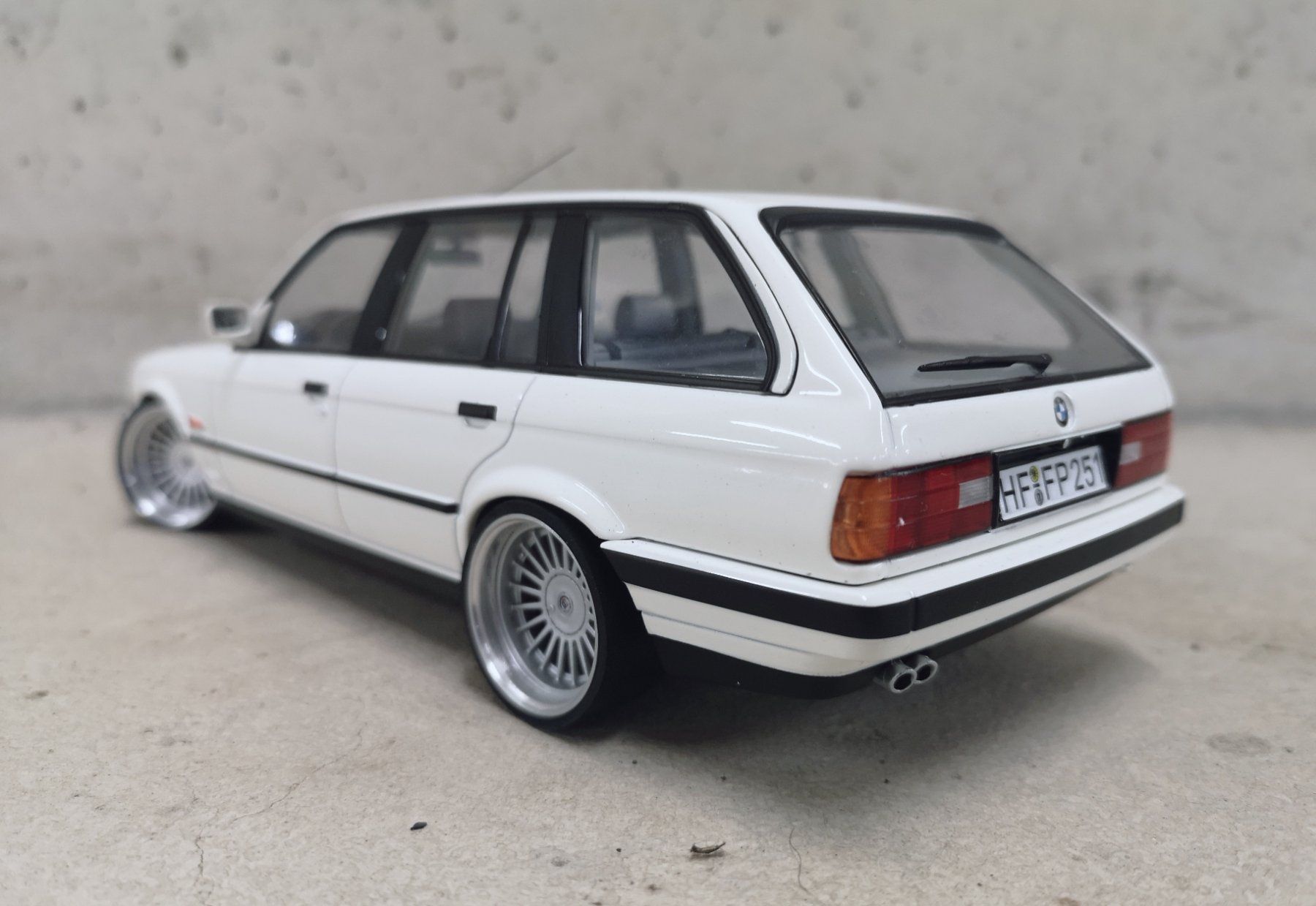 BMW Modellautos: 1:18 BMW 325i Touring Unikat – Neu (gemäss Beschreibung) aus Niederbipp von kevintifu20 5