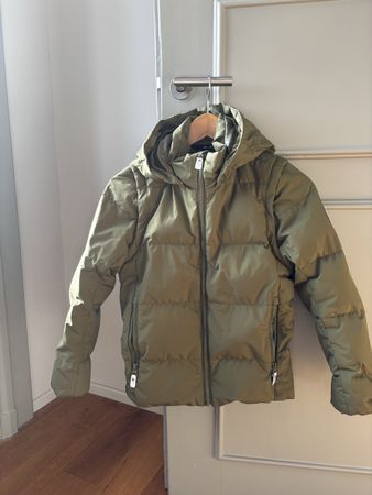 Reima Kinder Winterjacke Gr. 140 (10 Jahre) – warm & leicht