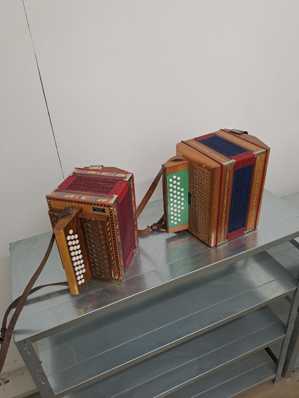 Musikinstrumente: 2 schwyzerorgeli zum verkaufen  – Gebraucht aus Villeneuve von BibiVintage 6