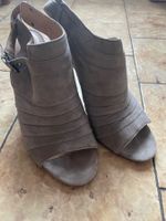 Chics chaussures à talons taille 38 gris
