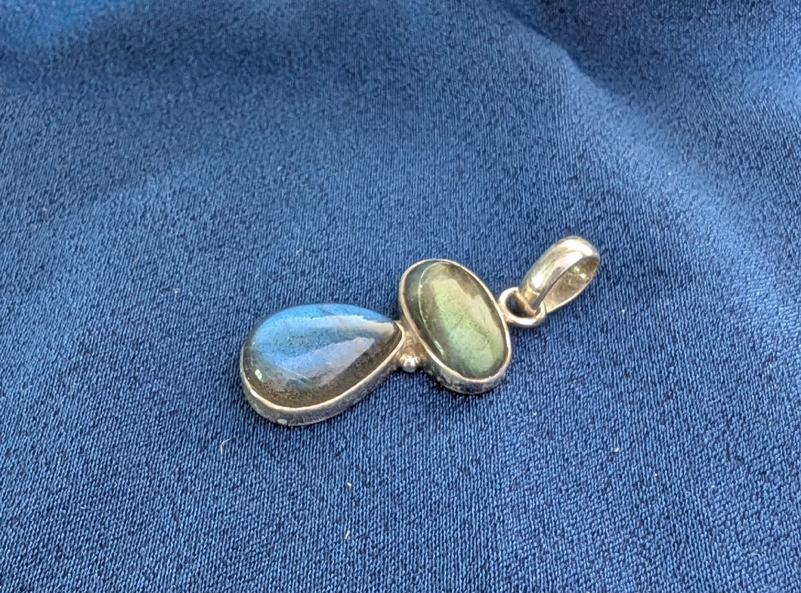 Ciondoli: Pendentif en argent 925/ Labradorite – Nuovo e nell'imballaggio originale da Lausanne venduto da Ory7 2