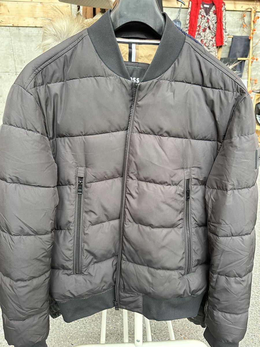 Hugo Boss Giacche: Doudoune BOSS Homme, Taille 50, Noir – Nuovo (secondo la descrizione) da Villars-sur-Glâne venduto da mer_wgr8