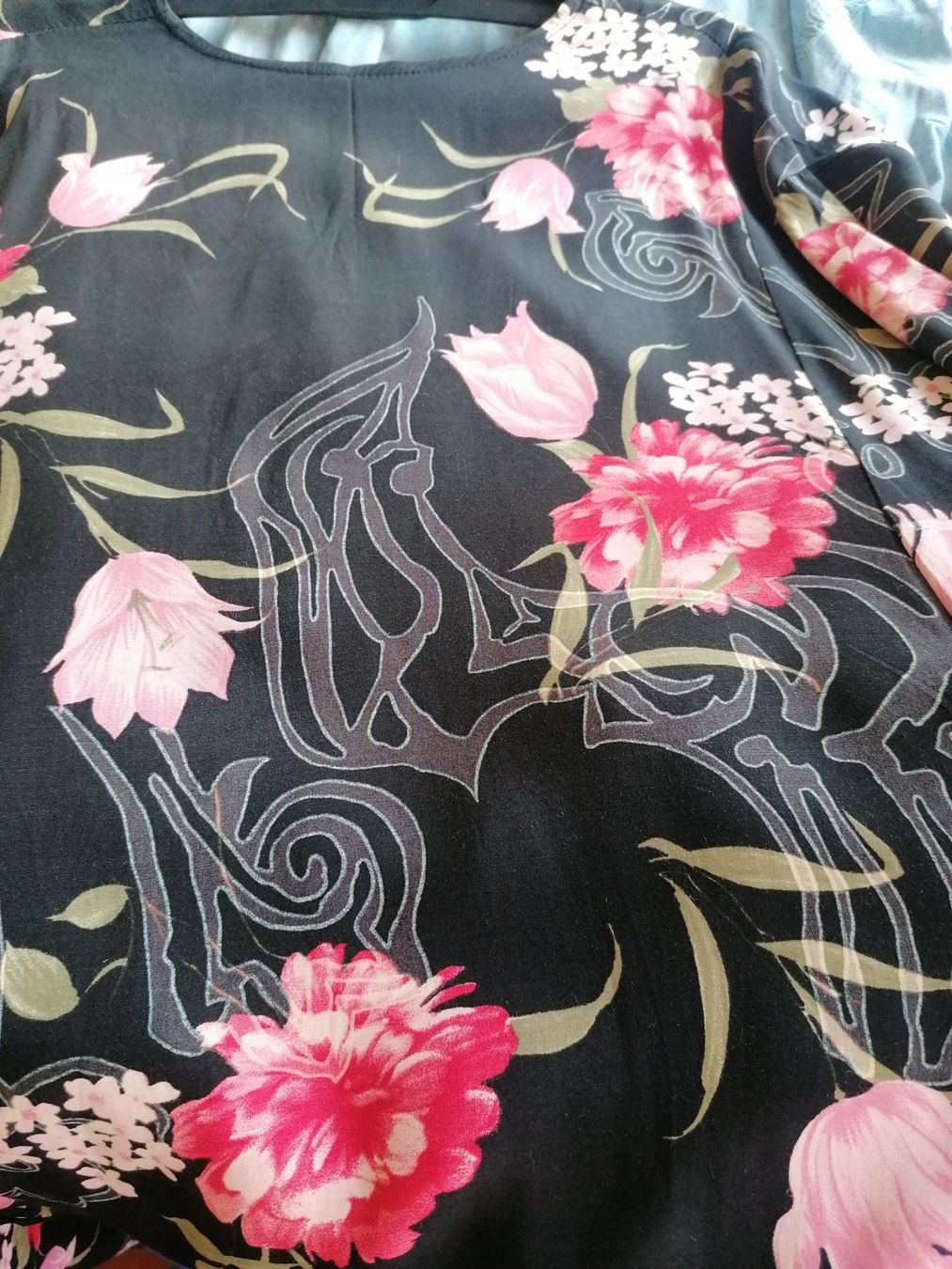 Vestiti: Kleid schwarz mit Blumen it58 (54) – Usato da Bedigliora venduto da Dolcezza0 3