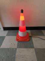 Pop Art Strassenkegel Lampe Orange Buskers Bern