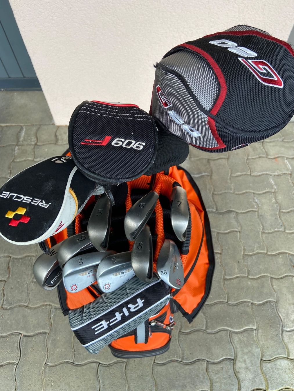 Mazze & Set: Golfschlägerset mit PING Driver/Eisen & Titleist Holz/Wedges – Usato da Wollerau venduto da safboy 1