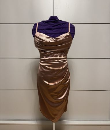 Elegantes rosa Abendkleid – figurbetont, Grösse S