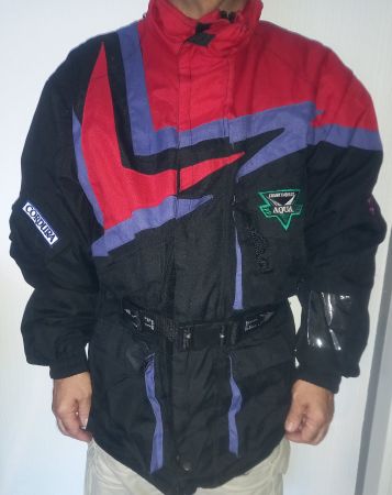 Veste et combinaison de motard