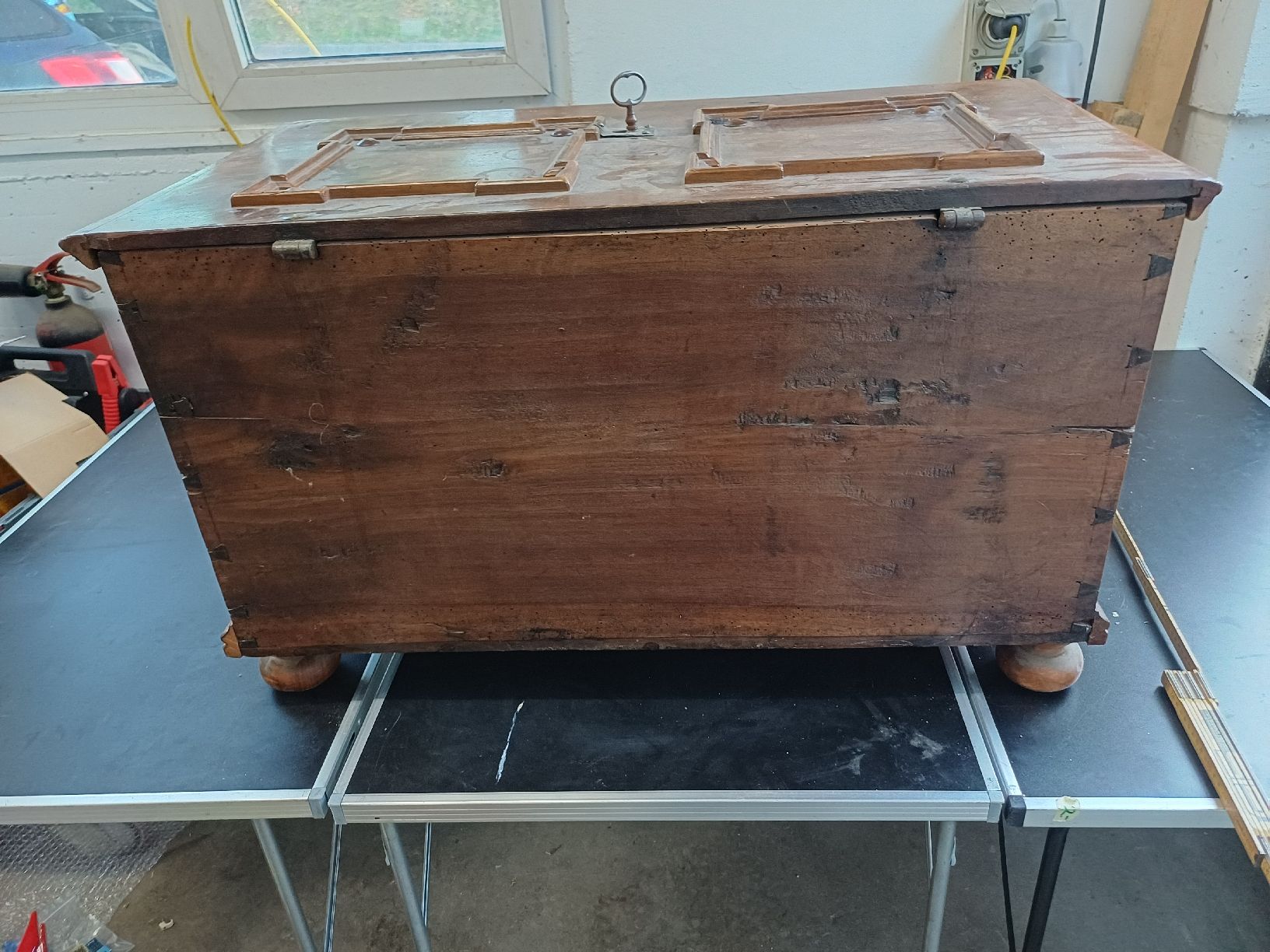 Cassapanche: Holztruhe mit spez. Schloss – Difettoso da Wangenried venduto da Recycler94 4