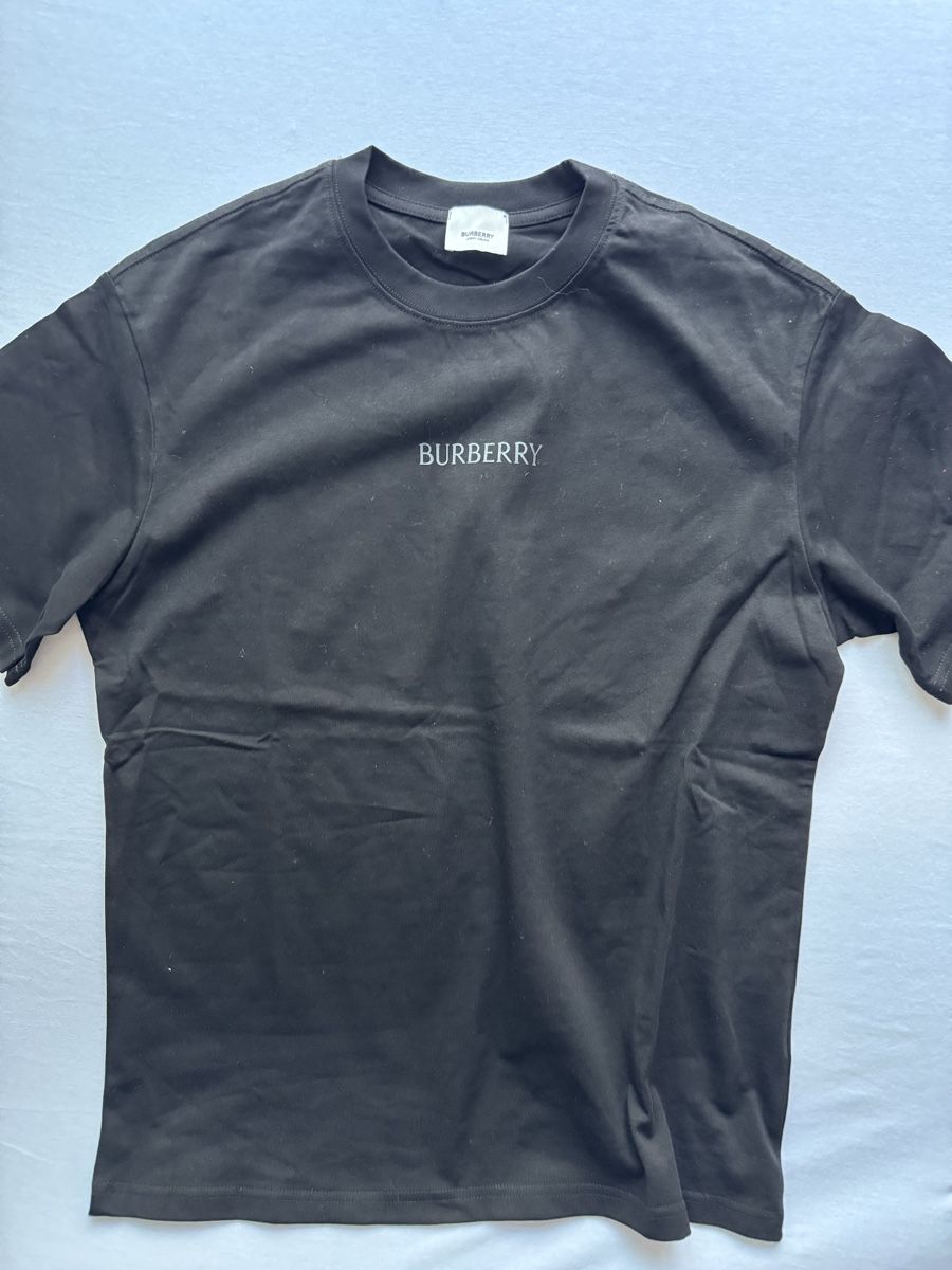Burberry T-shirts: Burberry T-Shirt – Neuf (Voir description) à Dübendorf par fest1m 1