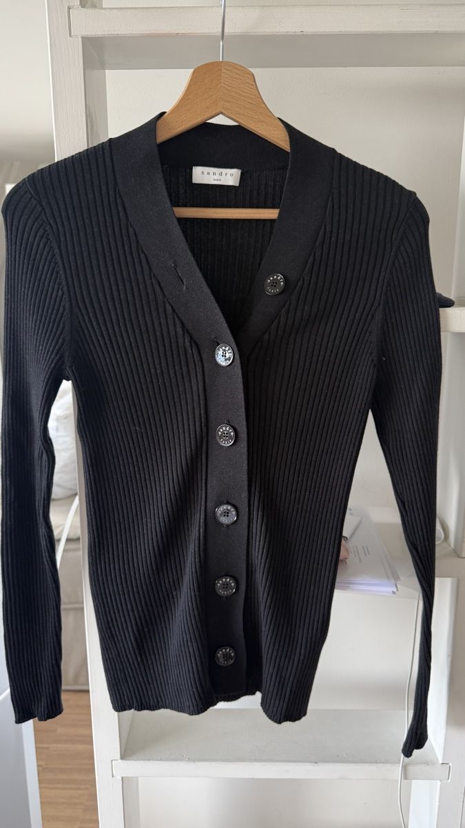 Sandro Giacche: Sandro Black Knit Cardigan - Size 2 - Great Condition – Nuovo (secondo la descrizione) da zug venduto da Inaar