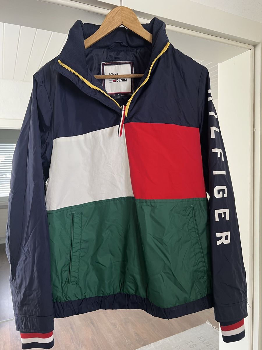 Tommy Hilfiger Giacche: Regenjacke Tommy Hilfiger – Usato da Remetschwil venduto da maxi1995 1