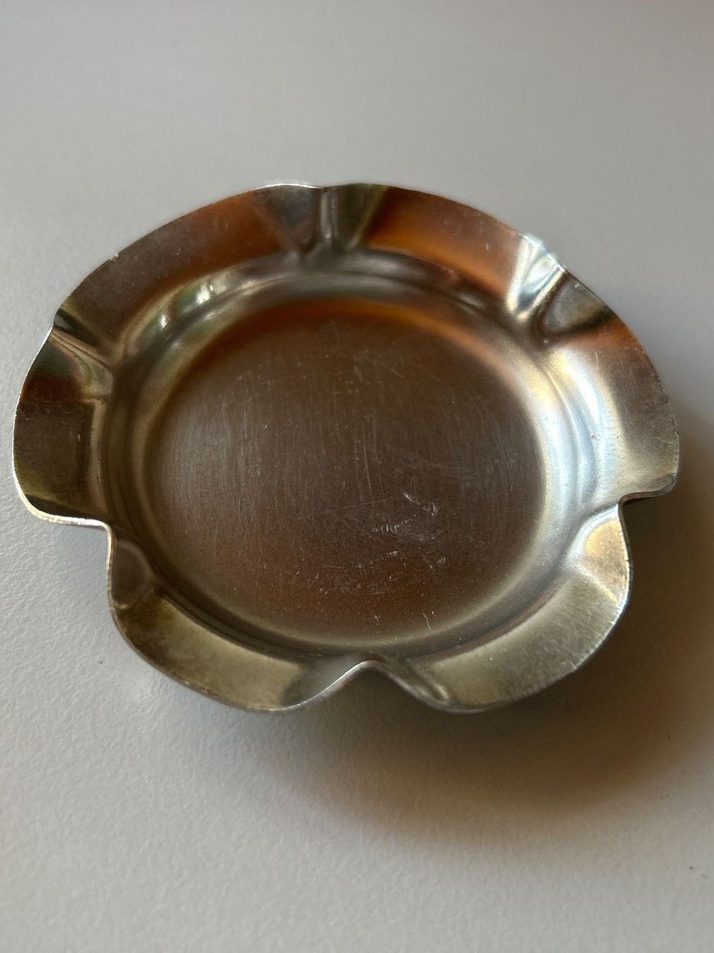 Ciotole: Kleine Metall Schale Blumenform – Usato da Villnachern venduto da RicardoMary