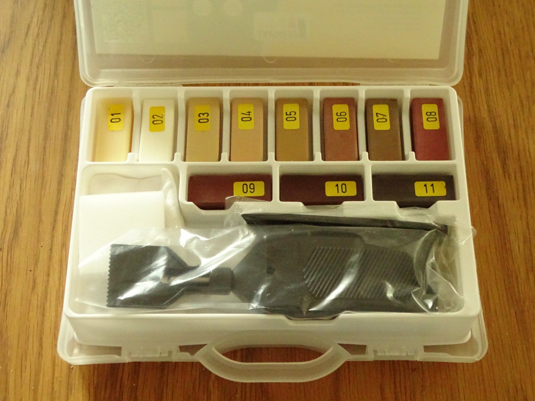 Tous les outils: Holz Reparatur Set – Neuf (Voir description) à Hirzel par Musicman03