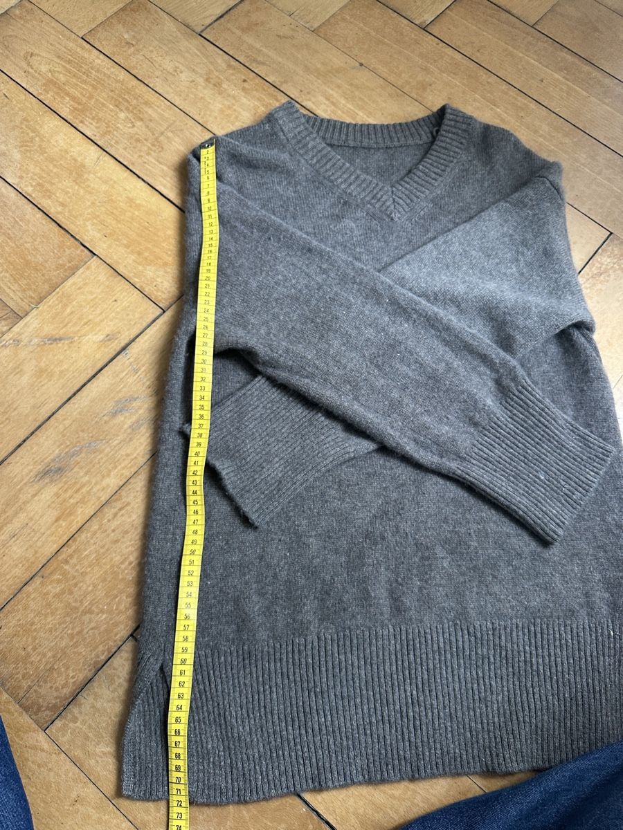 Pullover & Sweatshirts: 100% Cashmere Pullover V-Ausschnitt beige/grau  – Neu (gemäss Beschreibung) aus Luzern von w.welihodska 1