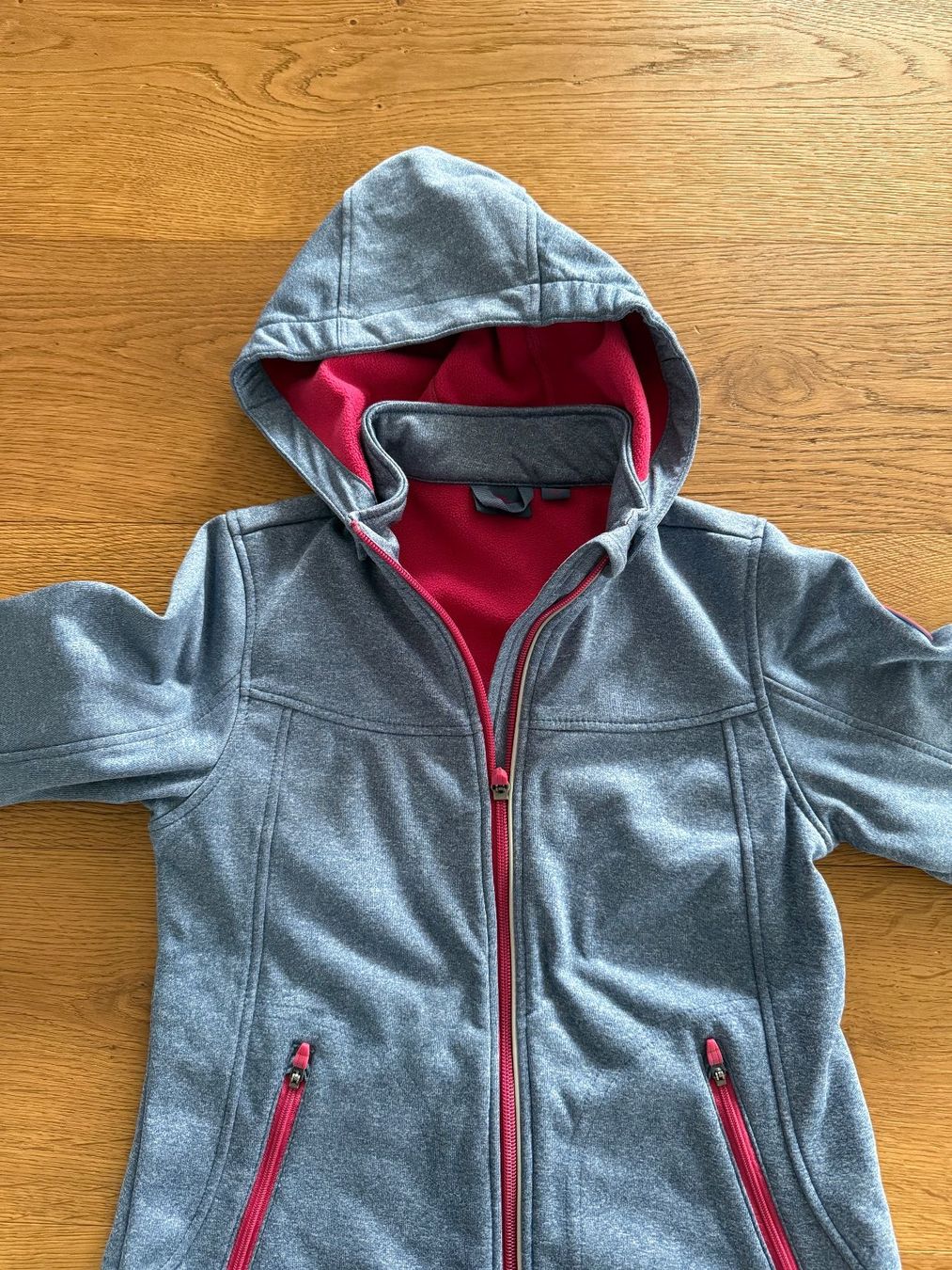 Giacche & Cappotti: Softshell Jacke Gr.140 – Usato da Sarnen venduto da Pinoccio6 2