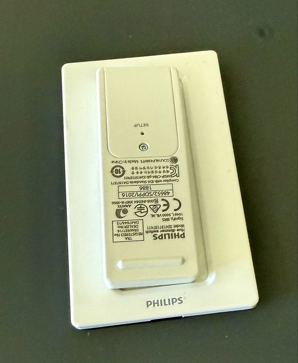 Philips Interruttori: Philips Hue dimmer bianco – Usato da Giubiasco venduto da Alca92 1