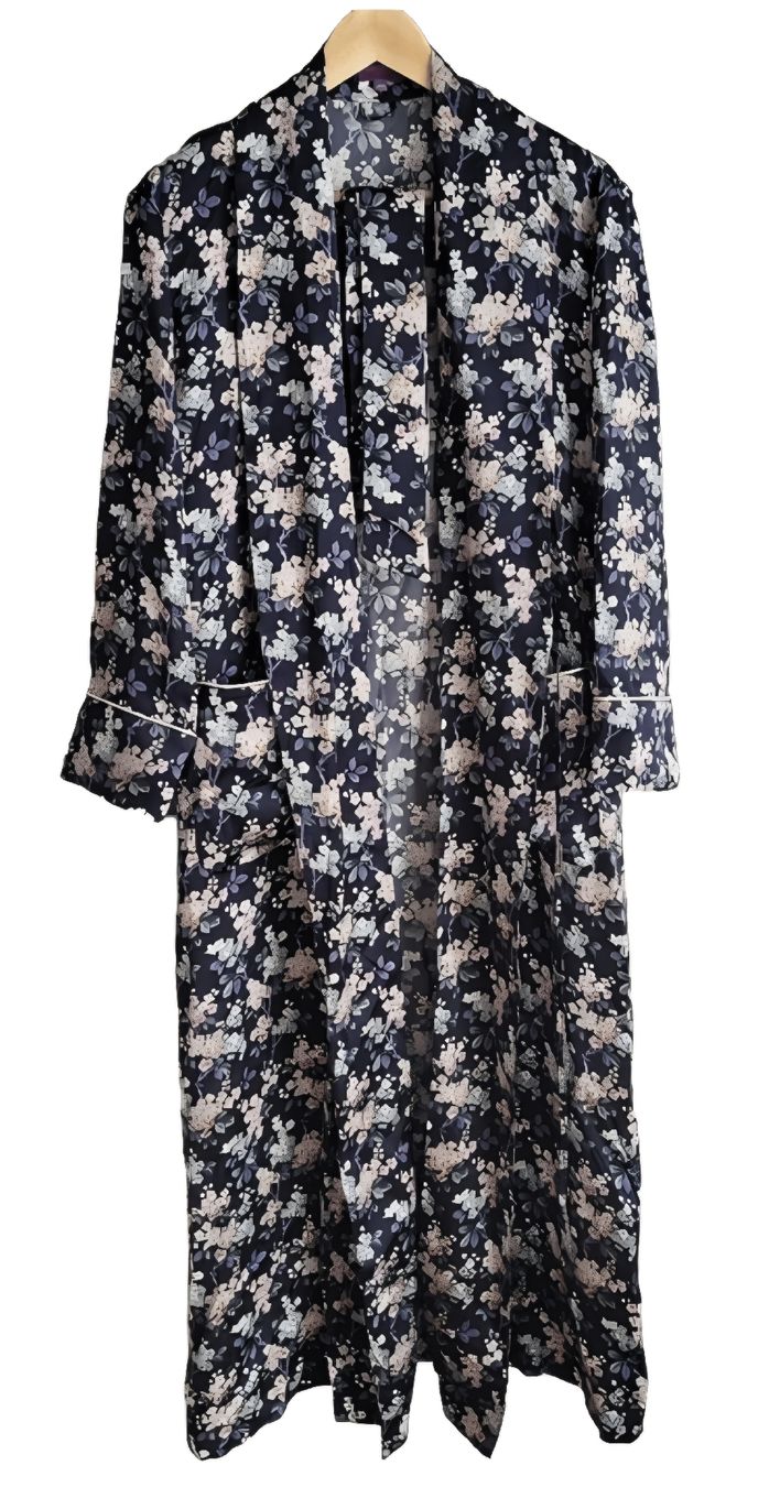 Bademäntel: Liberty 100% silk bath robe – Gebraucht aus Winterthur von dk4112