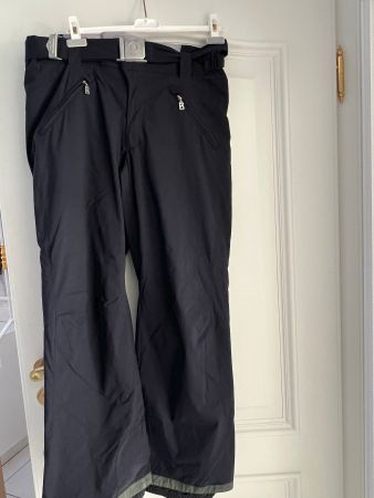 Skihose Bogner schwarz mit Gürtel gebraucht guter Zustand