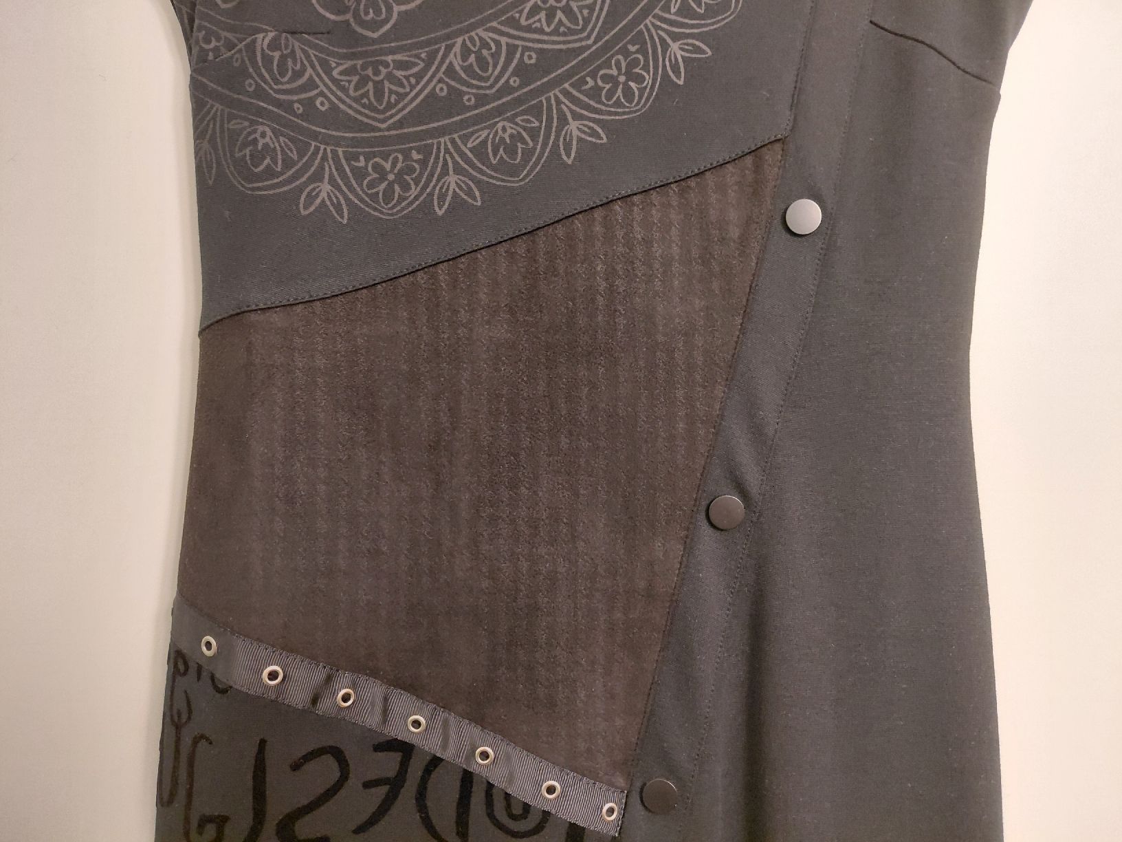 Desigual Vestiti: Desigual dress – Nuovo (secondo la descrizione) da Lugano venduto da Desrock 2