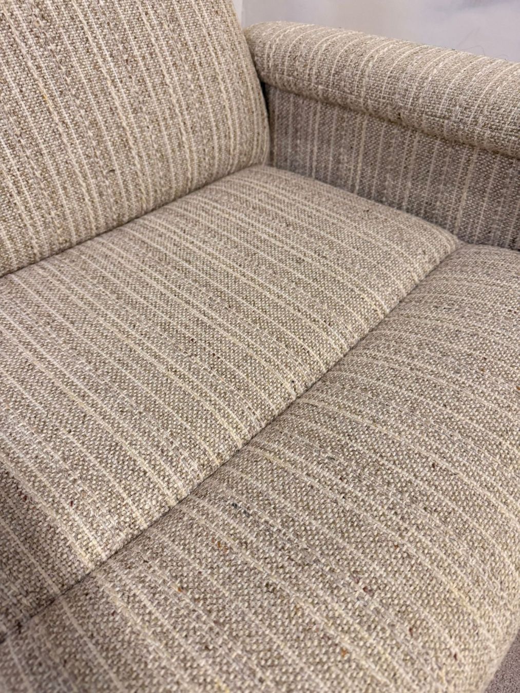 Divani: Dänisches Mid Century 2er Sofa mit Strukturstoffbezug, retro – Usato da Rickenbach ZH venduto da Der-Insider 9