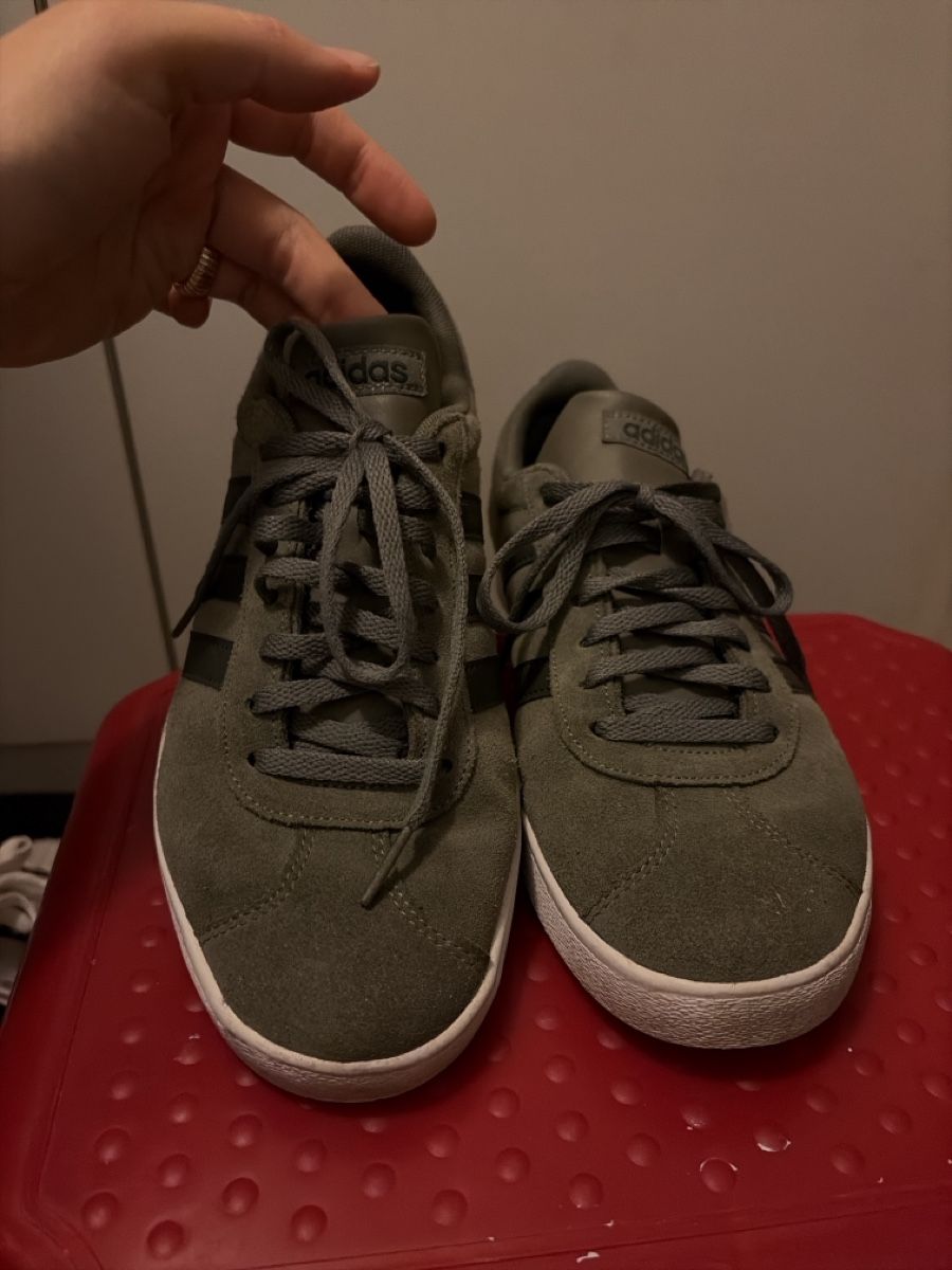 Adidas Scarpe da uomo: Adidas Schuhe – Usato da Olten venduto da edona_muslija