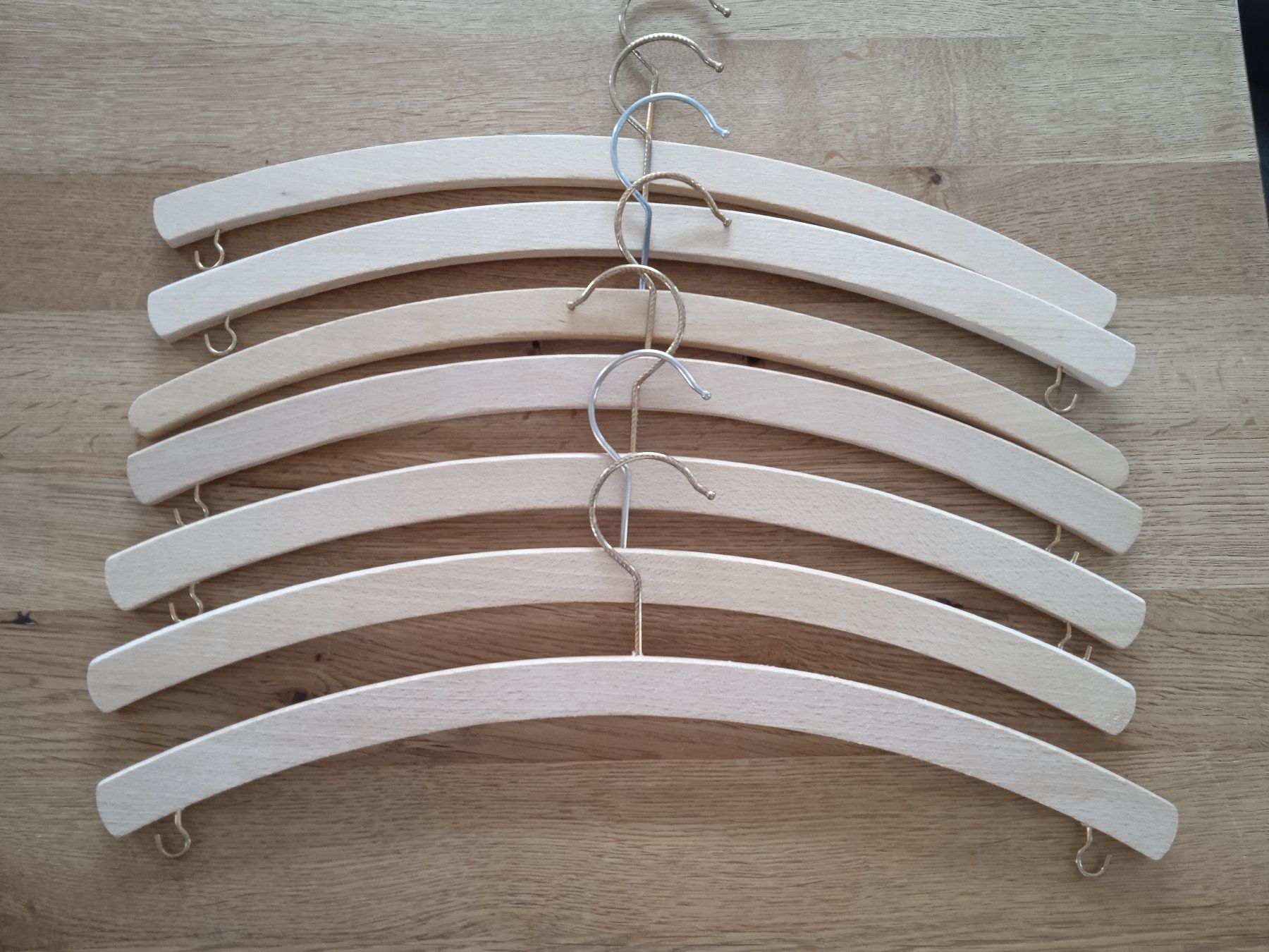 Appendiabiti: 7 Holzkleiderbügel – Usato da Rothrist venduto da MaSa82