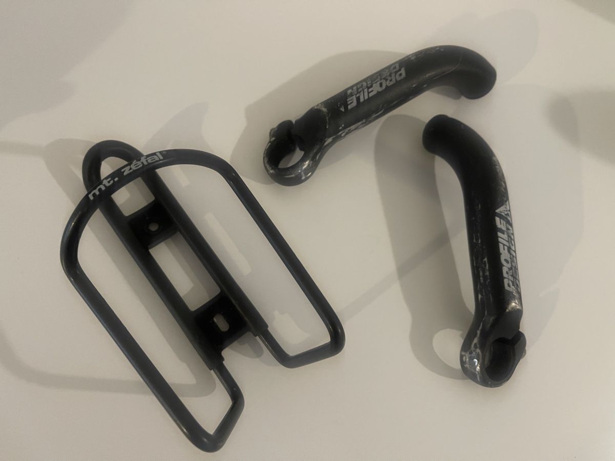 Pezzi di ricambio: Classic enkeranhänge Profile Design – Usato da Giubiasco venduto da bulag 1