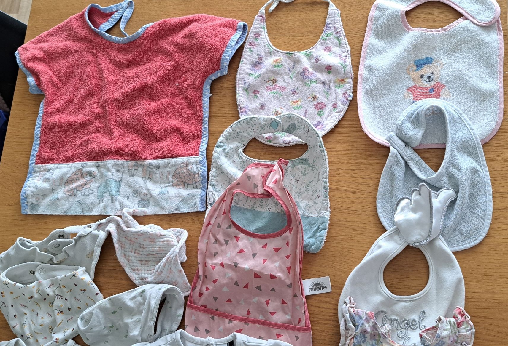Lotti & Set di vestiti: Lot fille 6 mois 68cm – Usato da Farvagny-le-Petit venduto da Unepetolette 4