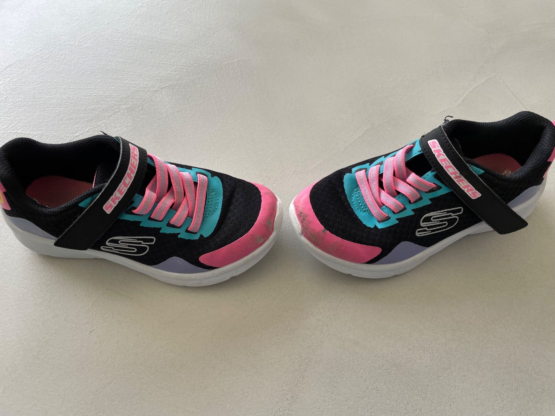 Skechers Chaussures filles: Skechers Turnschuhe, 31 – D'occasion à Siebnen par Nulu12 1