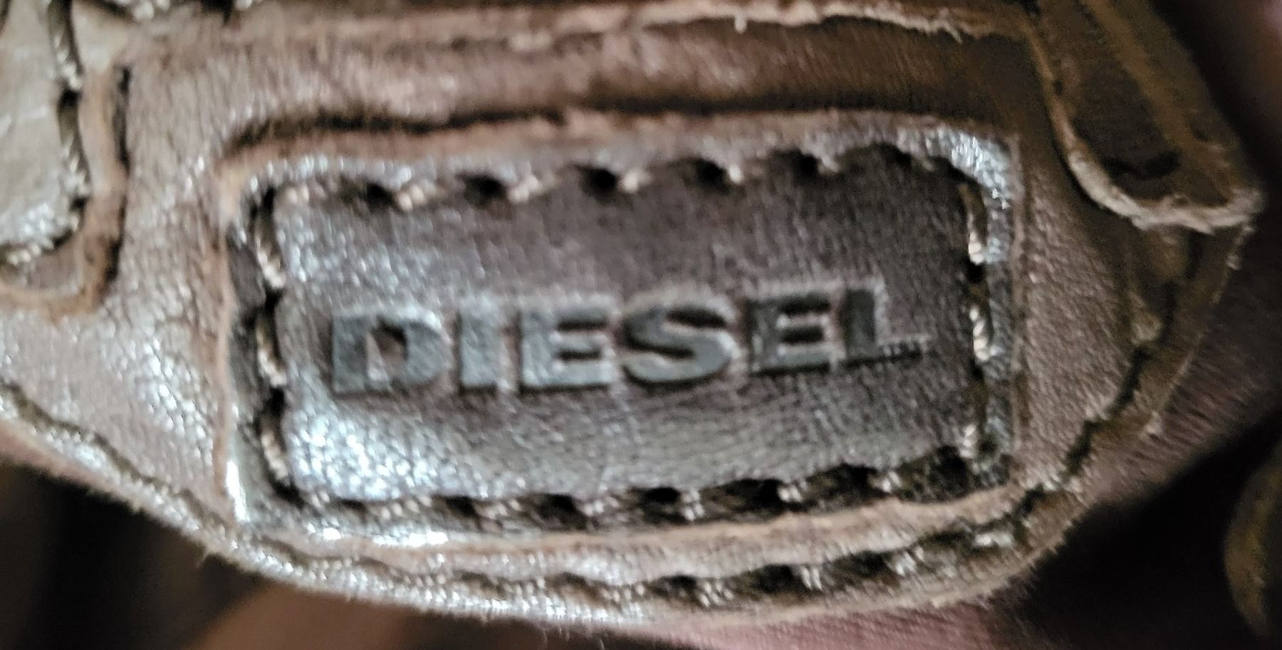 Diesel Taschen für Damen: Sehr schöne DIESEL Tasche – Gebraucht aus Basel von sci_67ms 8