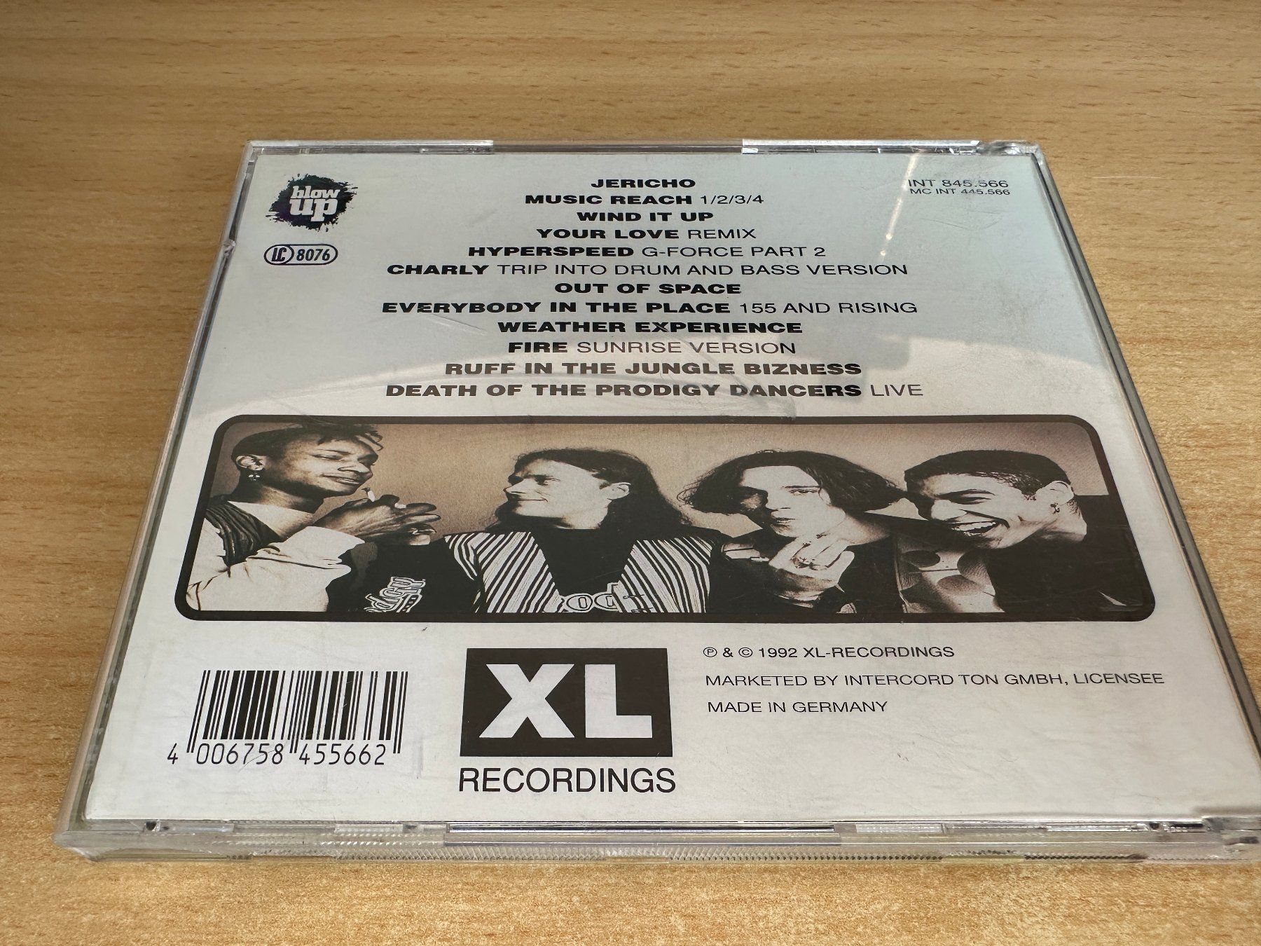 CDs: D4 The Prodigy – Experience – Gebraucht aus Rikon im Tösstal von Alpenmutz 1