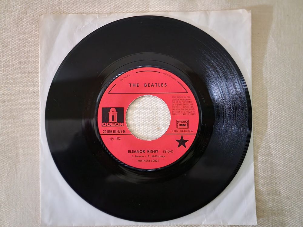 The Beatles Single – Yellow Submarine / Eleanor Rigby (Gebraucht) in ...