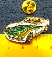 CHEVROLET CORVETTE STING RAY PIN GEPRÄGT GOLDIG
