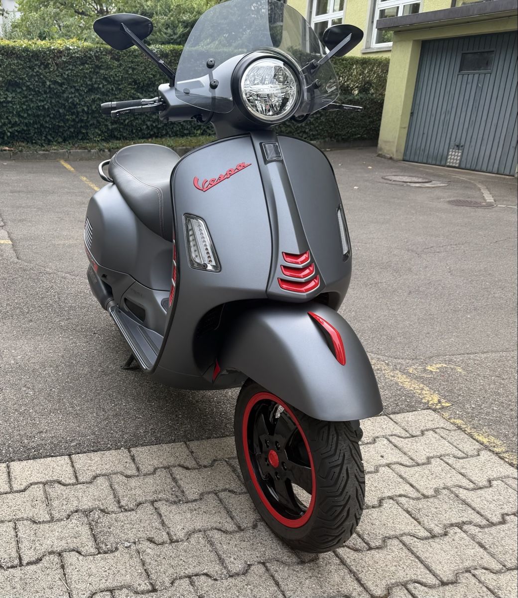 Scooters: Vespa Gts 300 – Defekt aus Zürich von M.G179 1