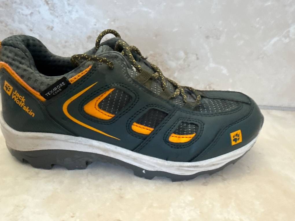 Scarpe per ragazzi: Jack Wolfskin Trekkingschuhe Gr 34 – Usato da Wengi b. Büren venduto da switte 1