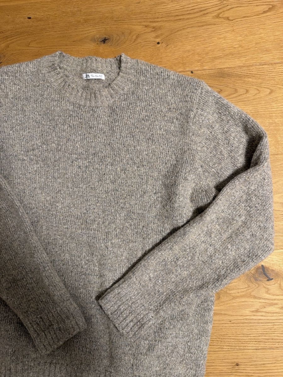 Zara Pulls & Sweat-shirts: Strickpullover Gr. L, Zara – D'occasion à St. Gallen par Janeli. 3