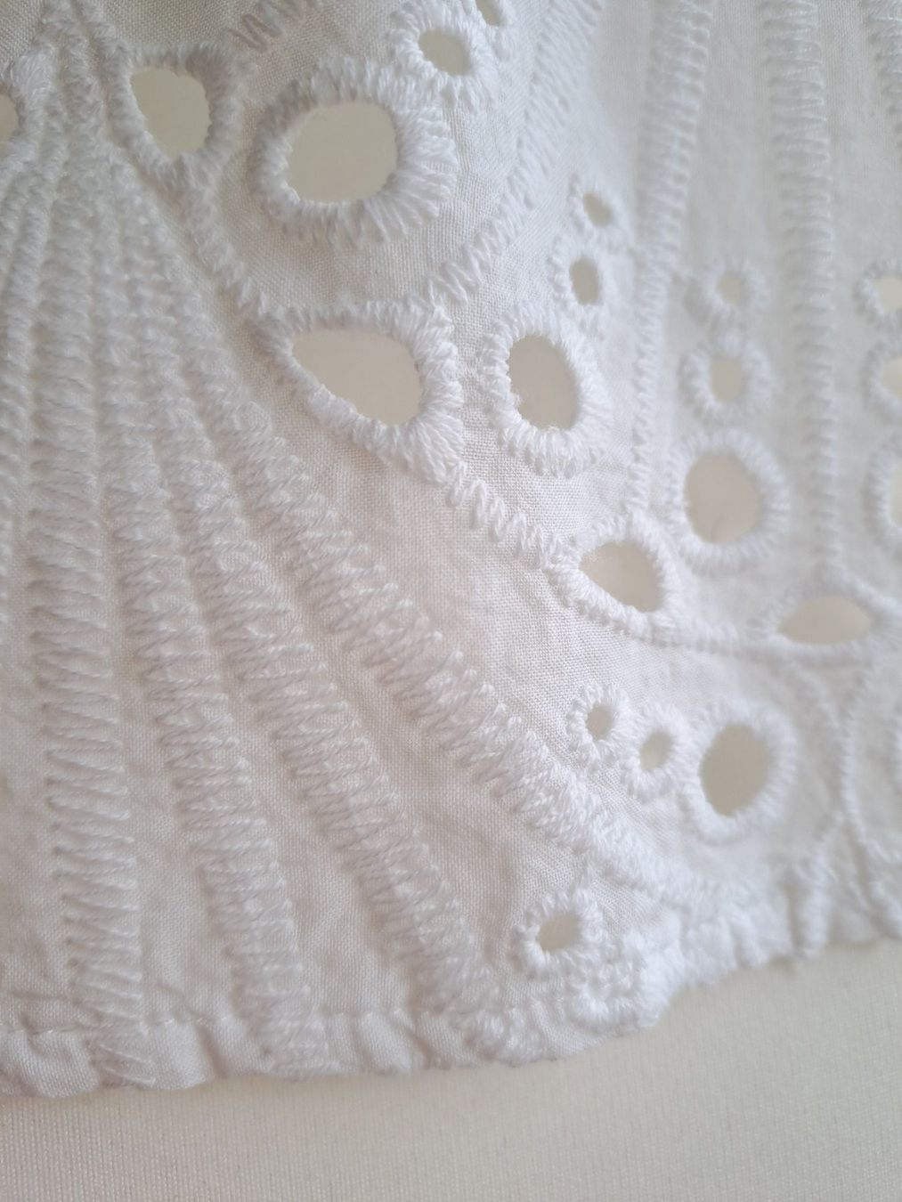 C&A Camicette: Statement-Bluse weiss C&A 34 – Nuovo (secondo la descrizione) da Volketswil venduto da ronbons 8